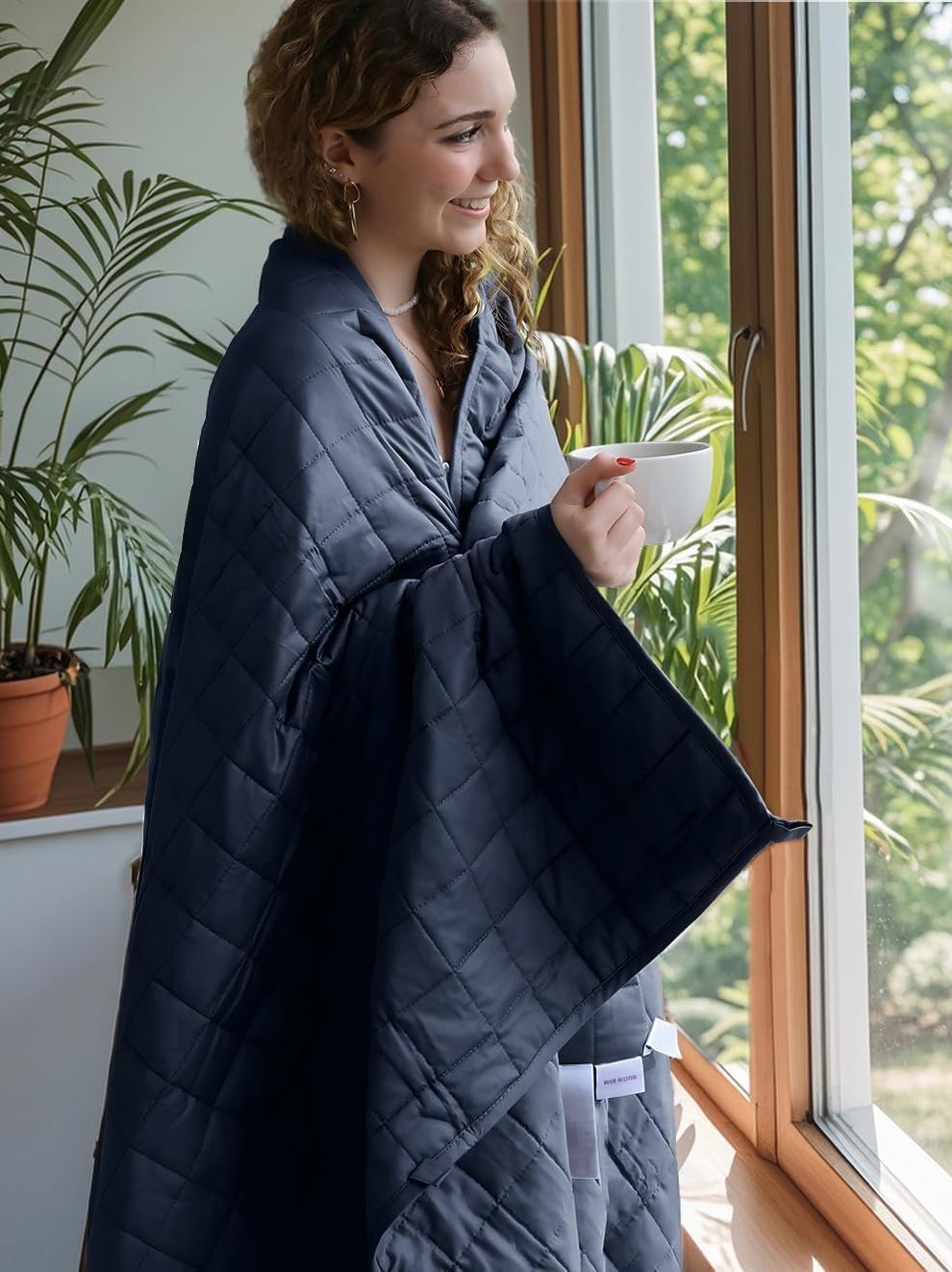 Exclusive Weighted Blanket, Soothing Cotton, Smallest Compartments with Glass Beads, Bed Blanket for One Person of 140lbs, Ideal for Twin/Full Bed (48x72 Inches, 15 Pounds, Navy)