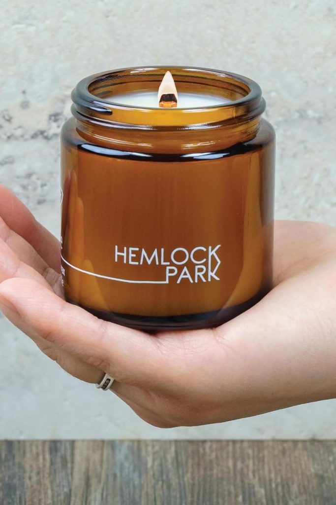 Hemlock Park Crackling Wood Wick Candle Handcrafted with Natural Coconut Wax (Small 4 oz, Bergamot Cedar)