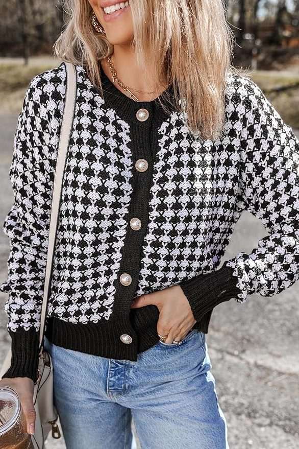 Dokotoo Cardigan Sweaters for Women V Neck Button Down Long Sleeve Plaid Knit Cardigans Sweater Tops