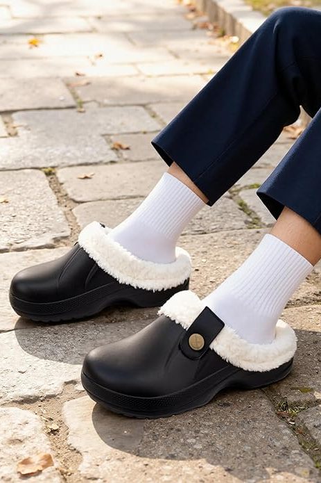 ChayChax Women and Men Fur Lined Clogs Memory Foam Warm Fuzzy Slippers Winter Waterproof Indoor Outdoor Slipper
