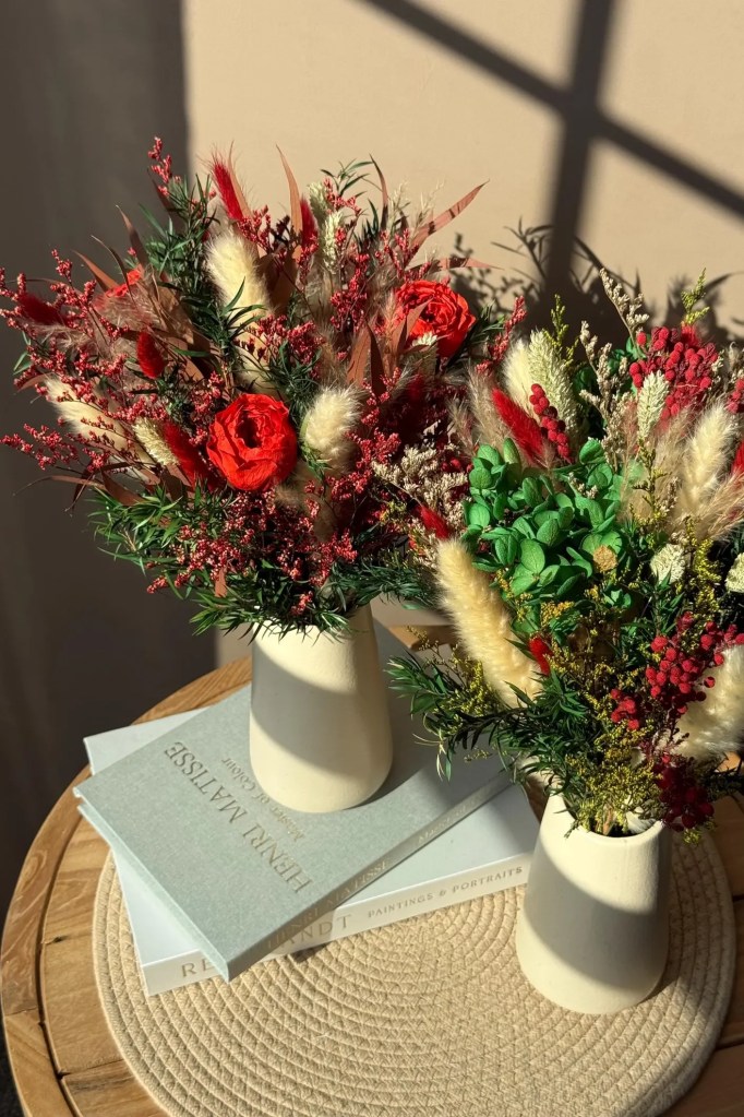 Christmas Dried Flower Centerpiece: Festive Holiday Bouquet (Vase Optional)