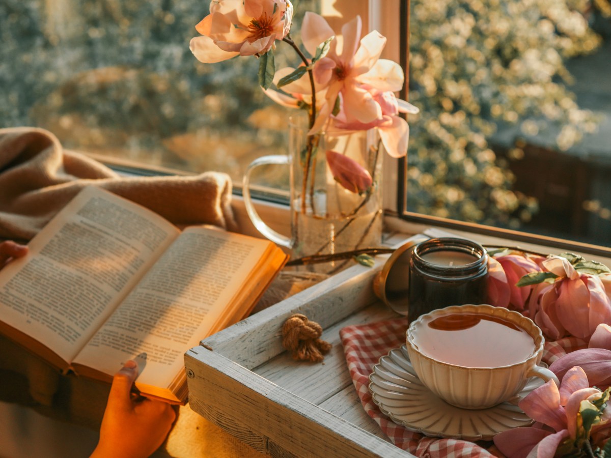 What Cozy Means to Me Right Now (Slow Living&nbsp;Reflection)