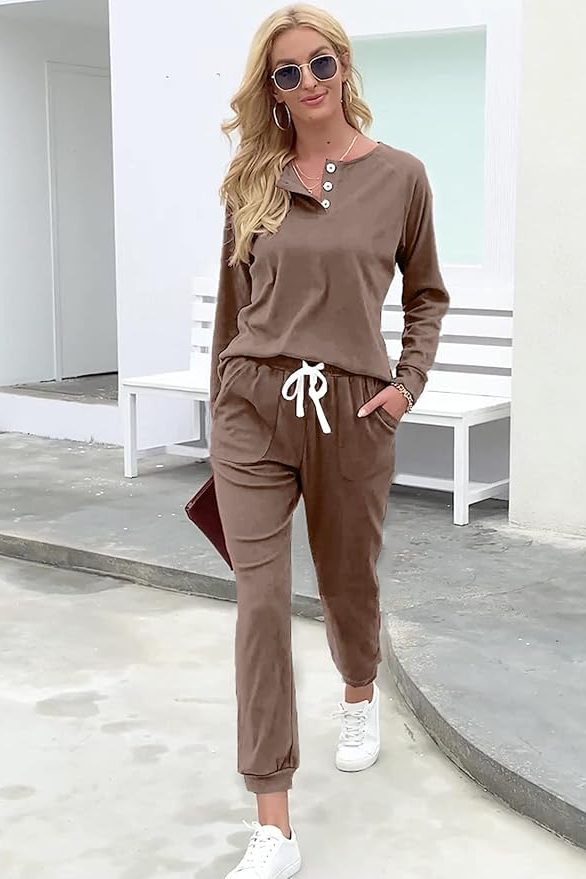 WIHOLL Two Piece Outfits for Women Lounge Sets Button Down Sweatshirt Sweatpants Sweatsuits Set with Pockets